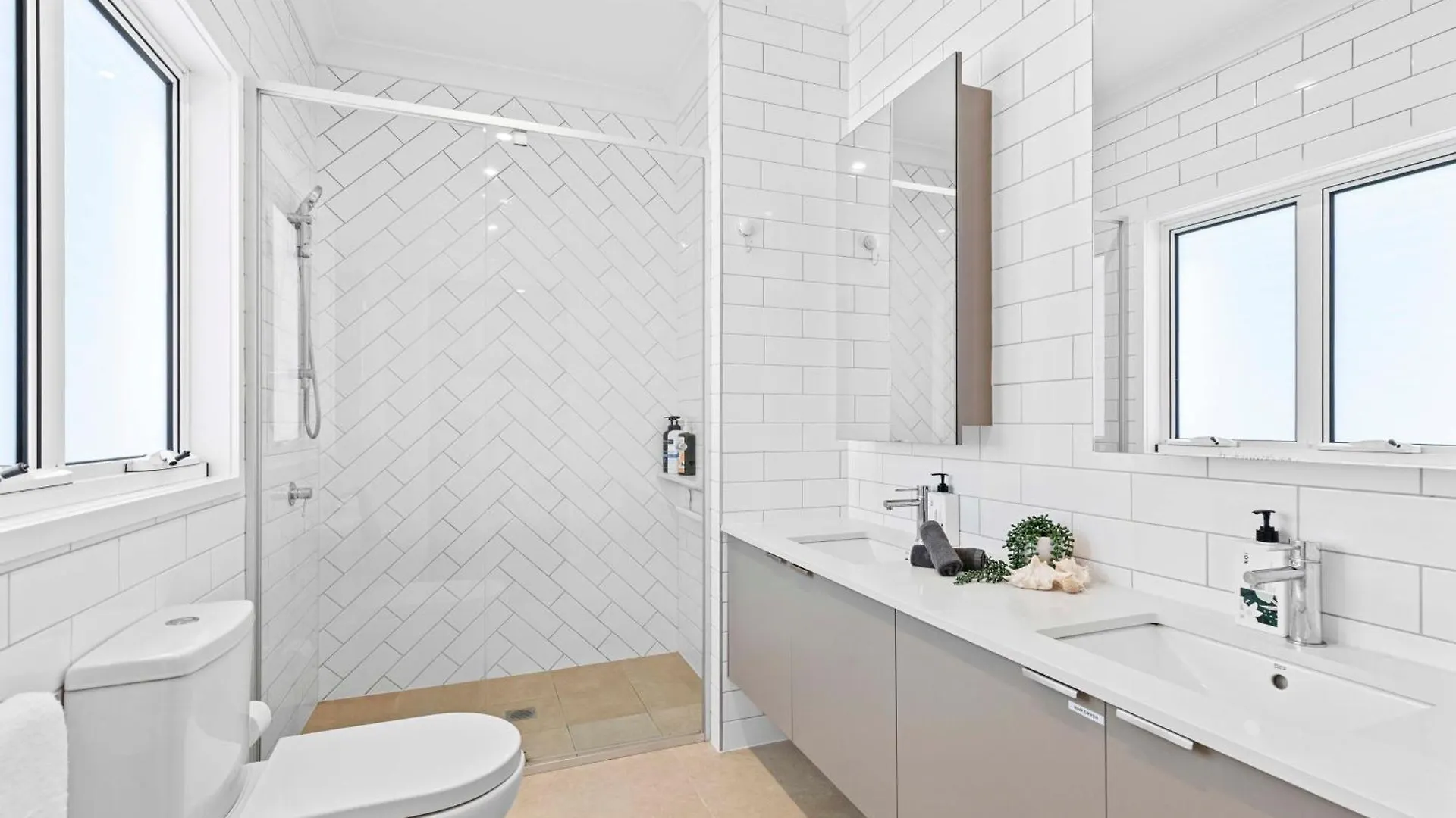 Apartmán Stylish 3Bd Townhouse Camp Hill, Sleeps 8, Wifi, Parking Brisbane Austrálie