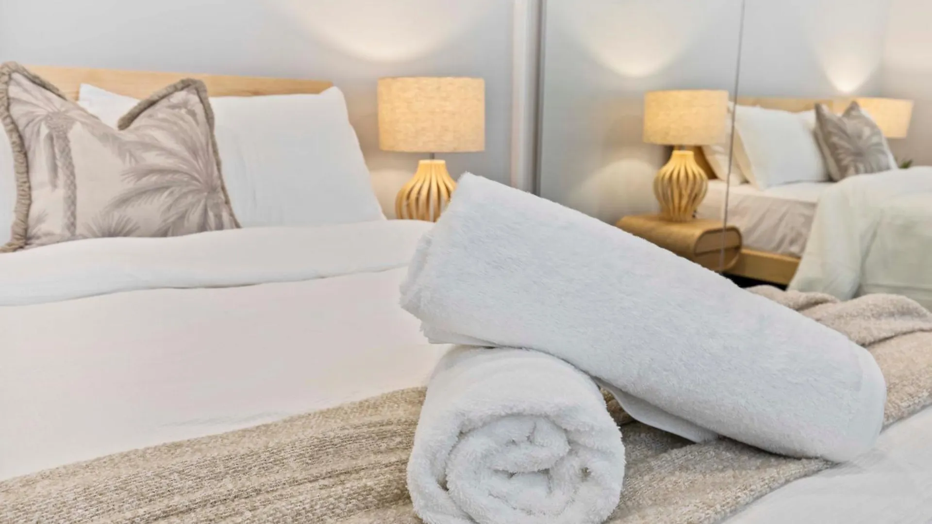 Apartmán Stylish 3Bd Townhouse Camp Hill, Sleeps 8, Wifi, Parking Brisbane 0*,  Austrálie