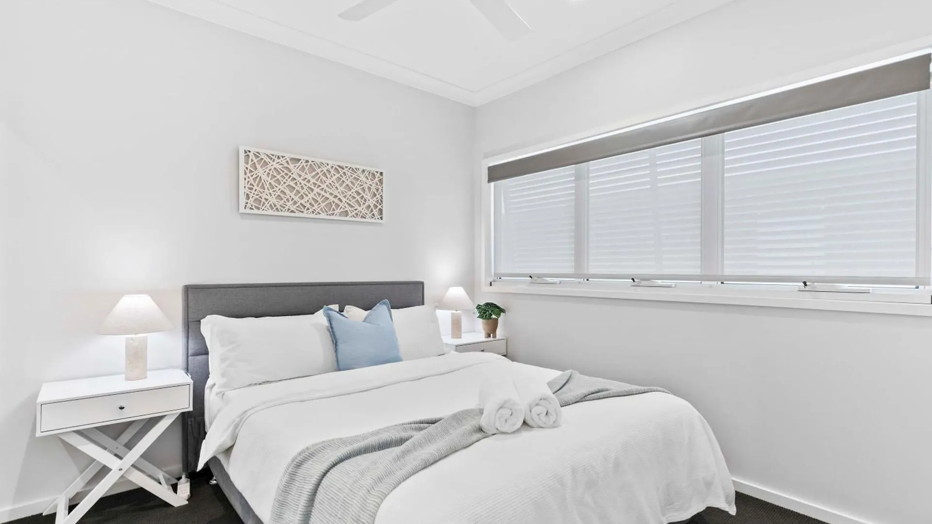 Stylish 3Bd Townhouse Camp Hill, Sleeps 8, Wifi, Parking Apartment Brisbane